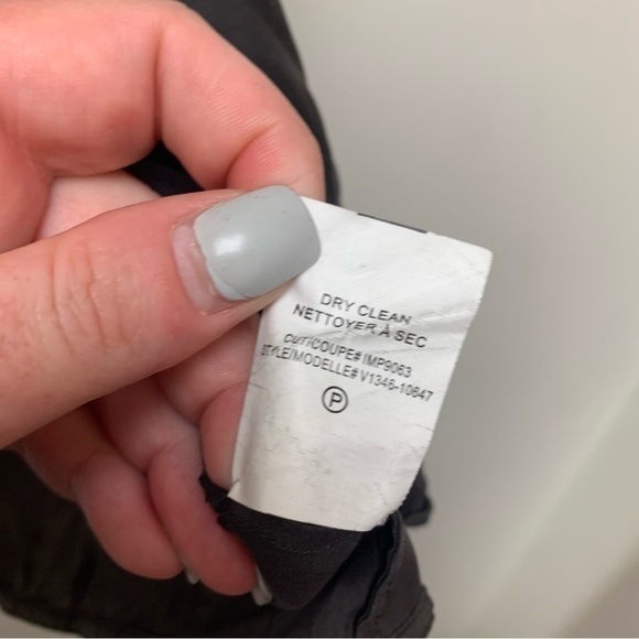 Vince 100% Silk Split Back Blouse - Picture 2 of 10